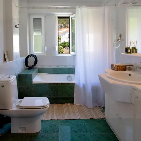 Topophilia Willa Monemvasía