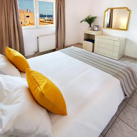 Topophilia Willa Monemvasía