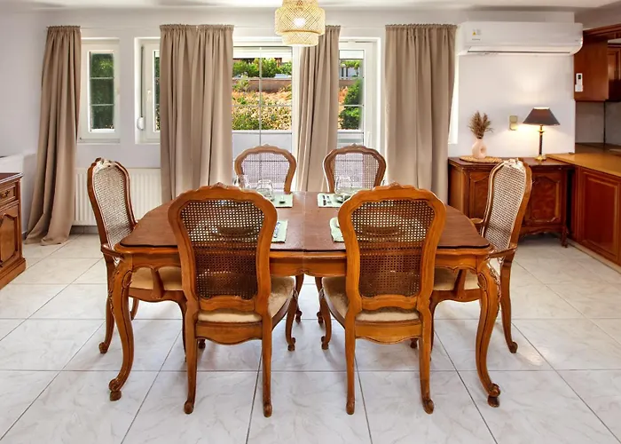 Topophilia וילה מונמבאסיה